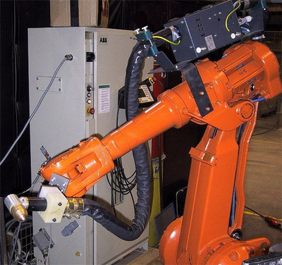 河南工業(yè)機(jī)器人市場(chǎng)概覽 玉興數(shù)控及價(jià)格淺析